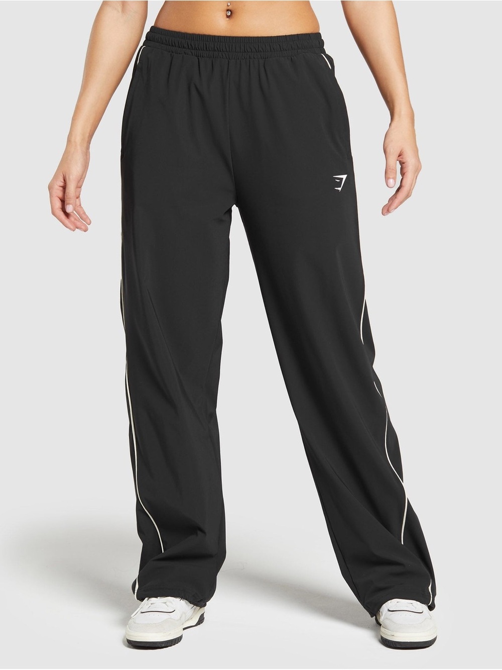 Gymshark Women’s Black Stitch Feature Woven Pant
